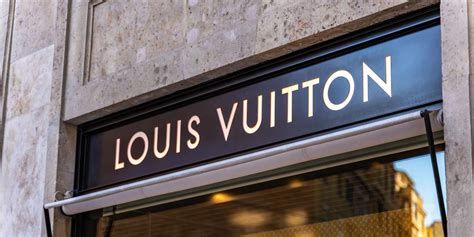 louis vuitton apre a civitanova marche|Louis Vuitton Civitanova Marche: 500 Assunzioni Previste nel 2024.